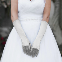 MEDIUM SATIN GLOVES